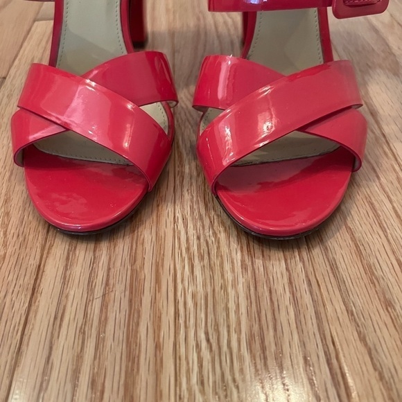 J. Crew Sydney Hot Pink Patent Leather Block Heel Sandals Size 7 - Picture 3 of 10
